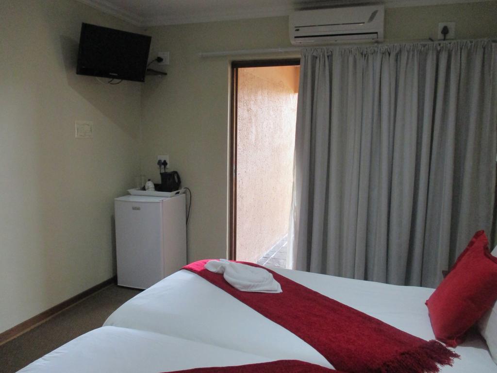 Rio Vista Lodge มาเลเลน ภายนอก รูปภาพ